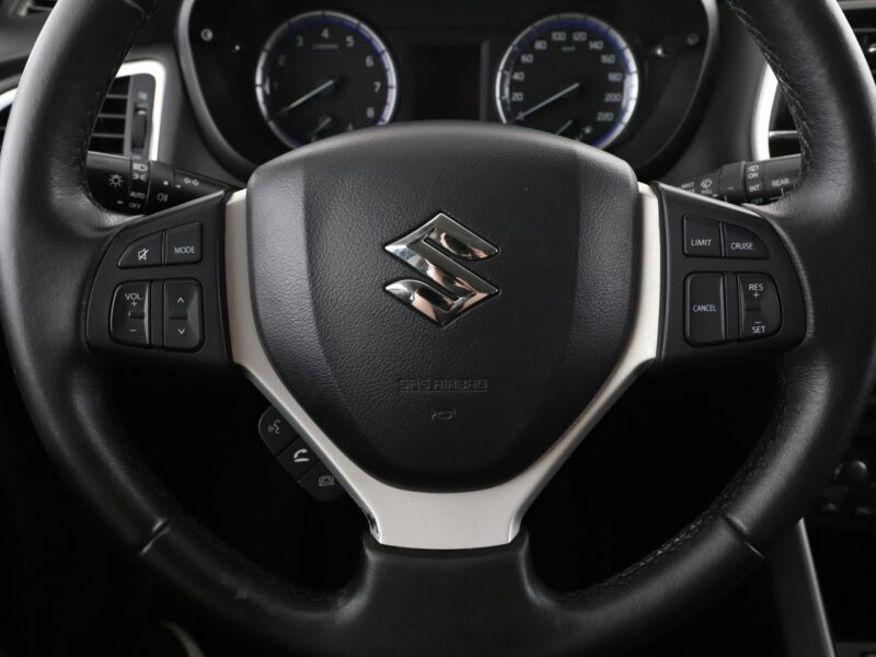 Suzuki SX4 S-Cross klima auto multi funkcja grzane fotele kamera cofania
