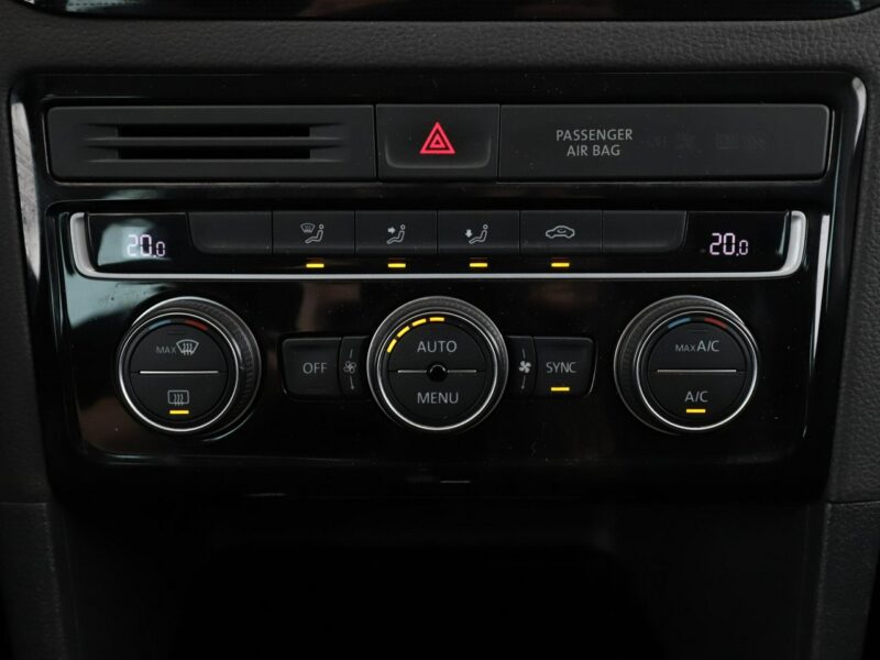 Volkswagen Golf Sportsvan automat navi kamera climatronic Bluetooth tempomat I (2014-)