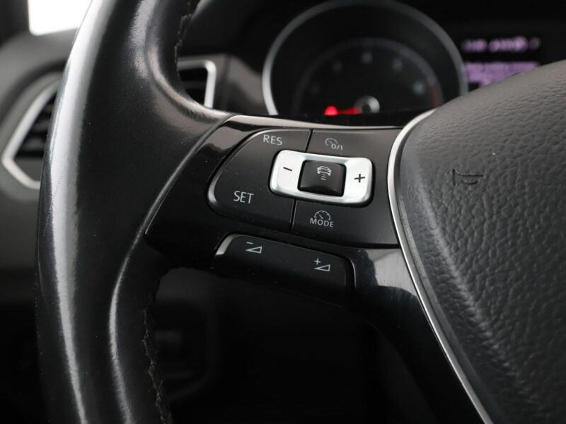 Volkswagen Golf Sportsvan automat navi kamera climatronic Bluetooth tempomat I (2014-)