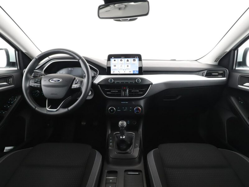 Ford Focus navi czujniki parkowania klima hak multifunkcja Mk4 (2018-)