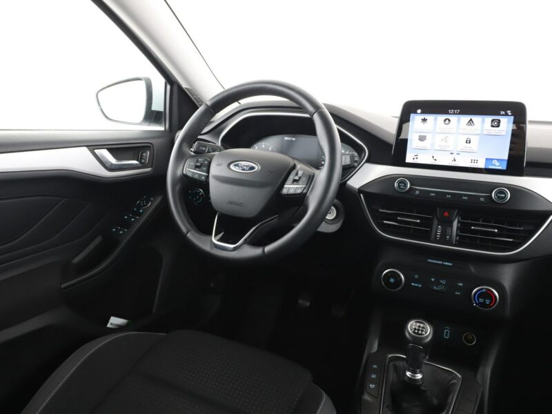 Ford Focus navi czujniki parkowania klima hak multifunkcja Mk4 (2018-)