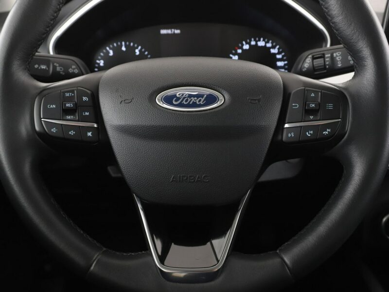 Ford Focus navi czujniki parkowania klima hak multifunkcja Mk4 (2018-)