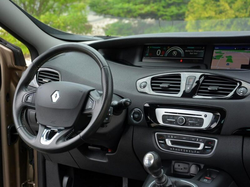 Renault Scenic 1.2Tce Lift Bose Kamera Navi R-Link Xenon Ledy pół-Skóry 2xParktr. III (2009-2016)