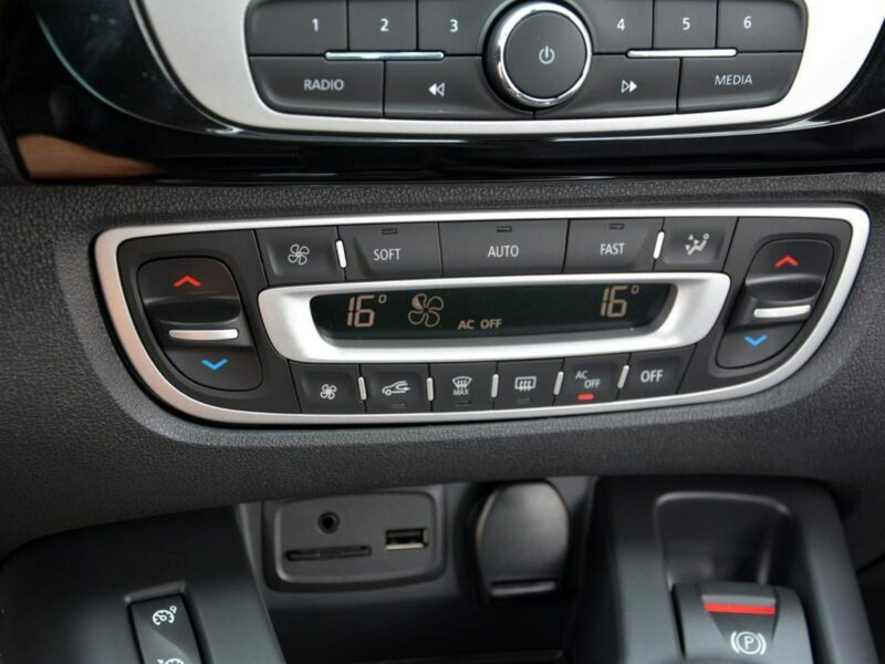 Renault Scenic 1.2Tce Lift Bose Kamera Navi R-Link Xenon Ledy pół-Skóry 2xParktr. III (2009-2016)