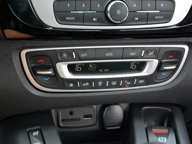 Renault Scenic 1.2Tce Lift Bose Kamera Navi R-Link Xenon Ledy pół-Skóry 2xParktr. III (2009-2016)