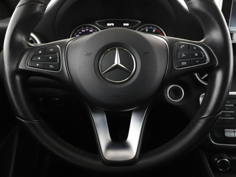 Mercedes A 180 klima czujnki parkowania grzane sportowe fotele W176 (2012-)