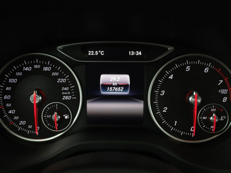 Mercedes A 180 klima czujnki parkowania grzane sportowe fotele W176 (2012-)