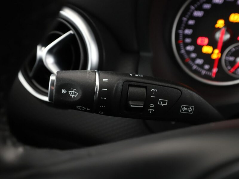 Mercedes A 180 klima czujnki parkowania grzane sportowe fotele W176 (2012-)