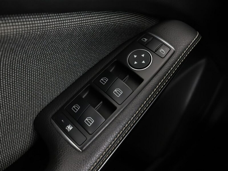 Mercedes A 180 klima czujnki parkowania grzane sportowe fotele W176 (2012-)