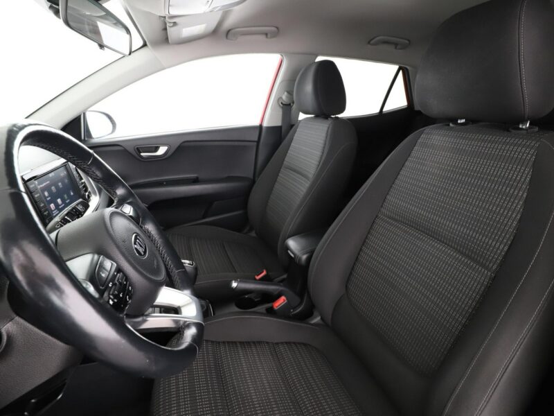 Kia Stonic PDC grzane fotele klima auto navi bluetooth
