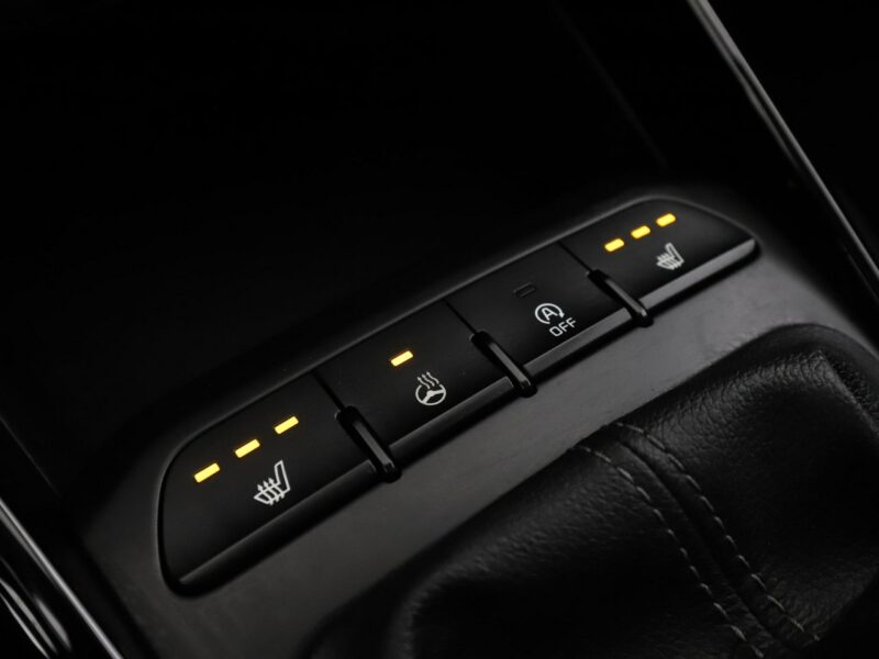 Kia Stonic PDC grzane fotele klima auto navi bluetooth