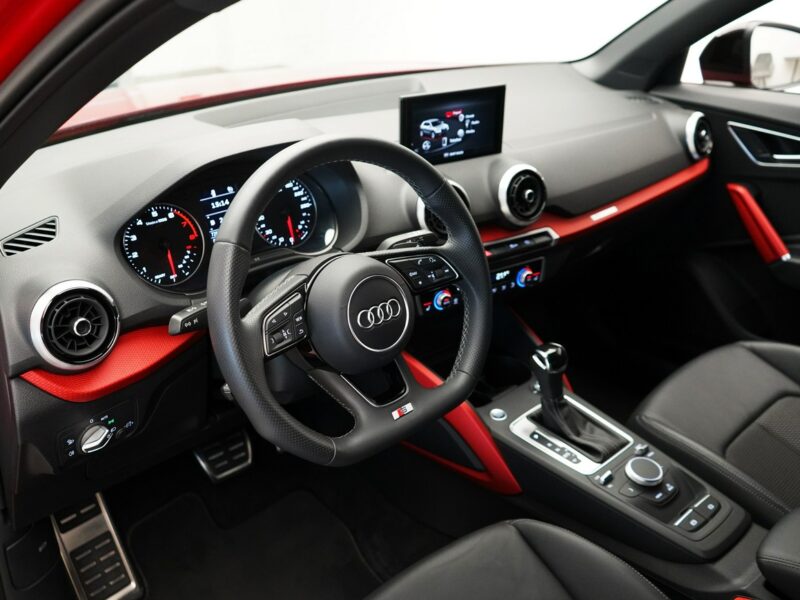 Audi Q2 35TFSI Stronic Sline AudiLed Ambiente Kamera