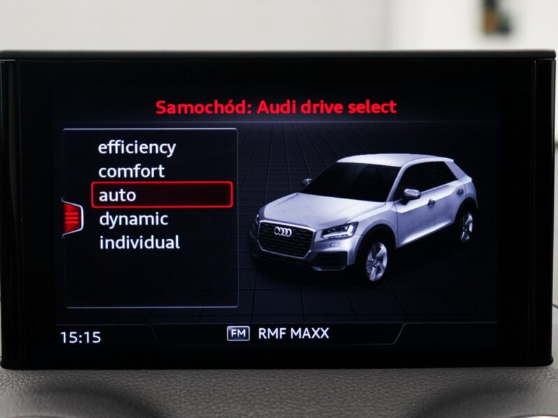 Audi Q2 35TFSI Stronic Sline AudiLed Ambiente Kamera