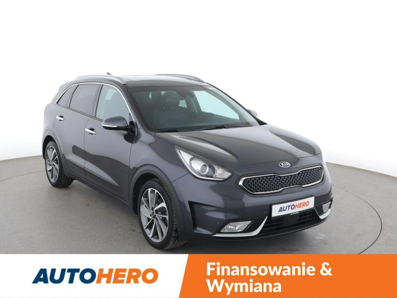 Kia Niro skóra navi kamera i czujniki parkowania szyberdach