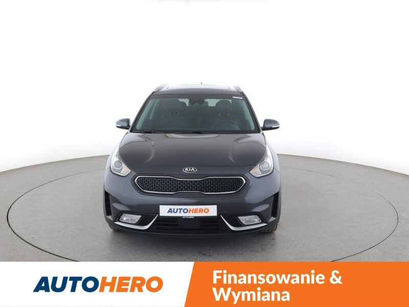 Kia Niro skóra navi kamera i czujniki parkowania szyberdach