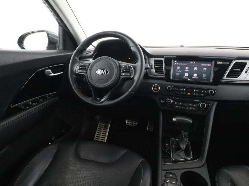 Kia Niro skóra navi kamera i czujniki parkowania szyberdach