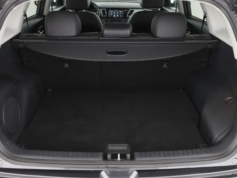 Kia Niro skóra navi kamera i czujniki parkowania szyberdach