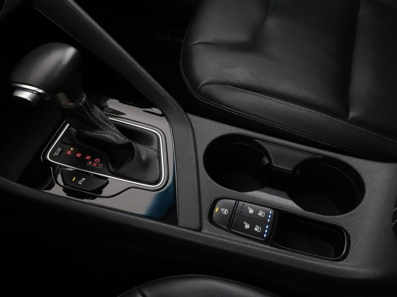 Kia Niro skóra navi kamera i czujniki parkowania szyberdach