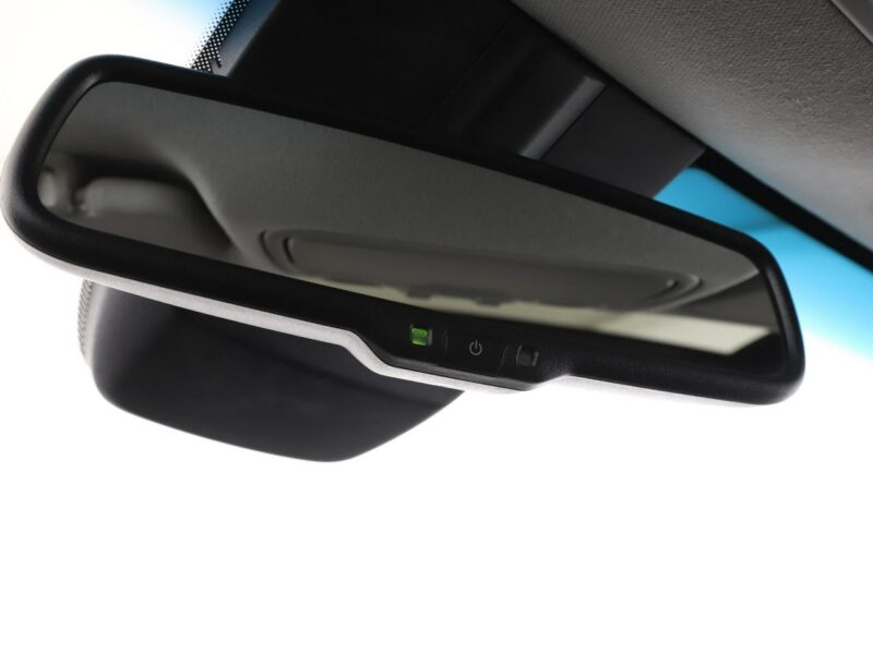 Kia Niro skóra navi kamera i czujniki parkowania szyberdach
