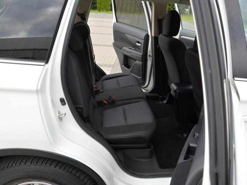 Mitsubishi Outlander 2.0(150KM) Lift 98 tys przebieg Ledy Kamera Alu Grzane fotele ASO III (2012-)