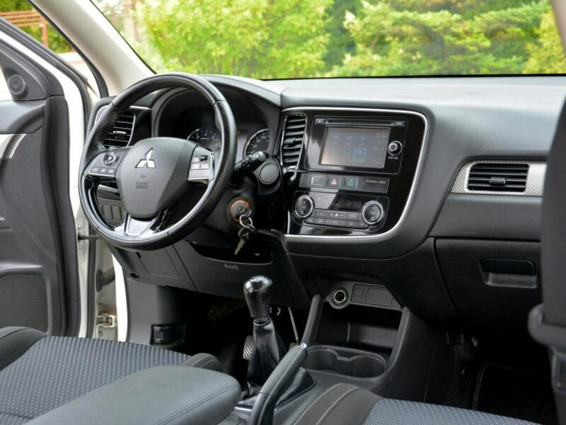 Mitsubishi Outlander 2.0(150KM) Lift 98 tys przebieg Ledy Kamera Alu Grzane fotele ASO III (2012-)