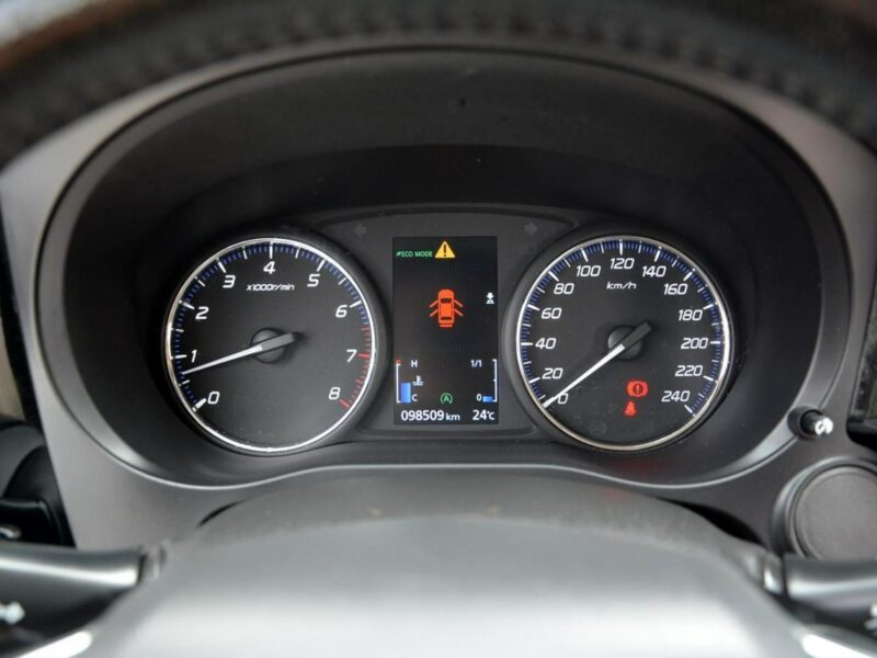 Mitsubishi Outlander 2.0(150KM) Lift 98 tys przebieg Ledy Kamera Alu Grzane fotele ASO III (2012-)