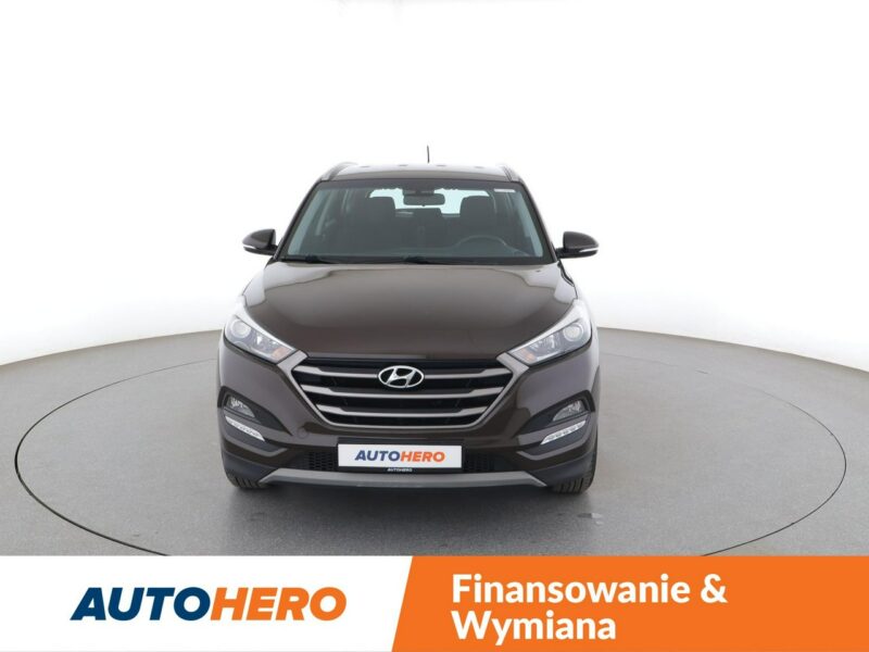 Hyundai Tucson PDC grzane fotele navi bluetooth hak III (2015-2020)