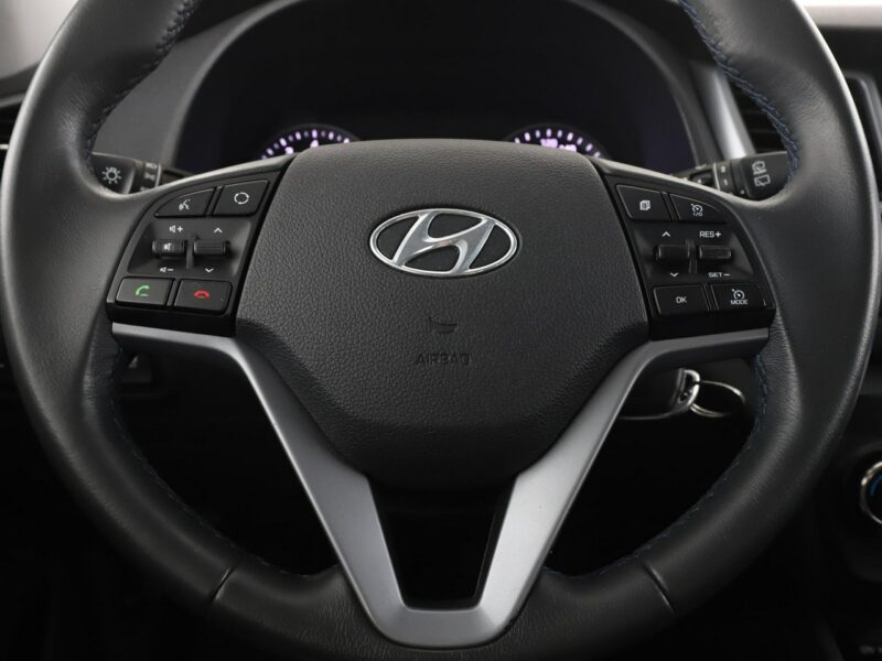 Hyundai Tucson PDC grzane fotele navi bluetooth hak III (2015-2020)