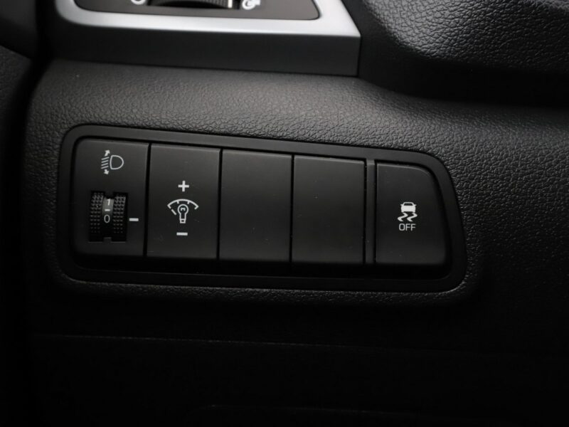 Hyundai Tucson PDC grzane fotele navi bluetooth hak III (2015-2020)