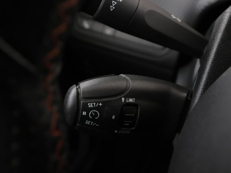 Peugeot 2008 GT-Line automat panorama navi PDC-kamera półskóra tempomat I (2013-2019)