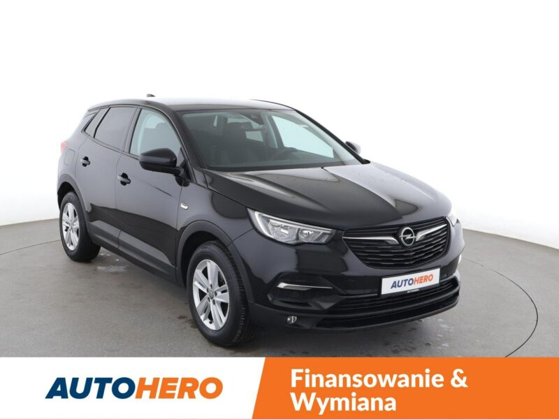 Opel Grandland X Lounge automat panorama grzane fotele+kier. PDC navi półskóra tempomat