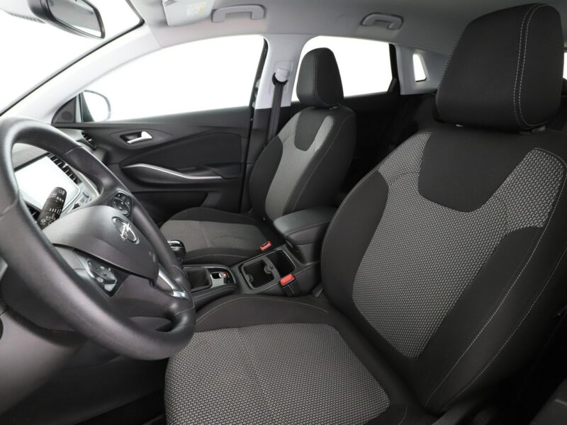 Opel Grandland X Lounge automat panorama grzane fotele+kier. PDC navi półskóra tempomat