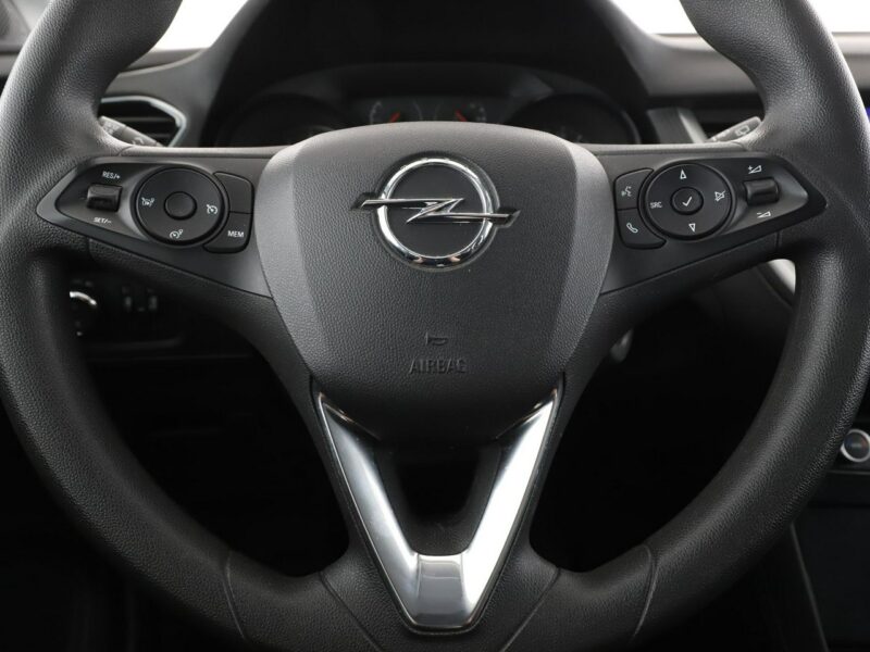 Opel Grandland X Lounge automat panorama grzane fotele+kier. PDC navi półskóra tempomat