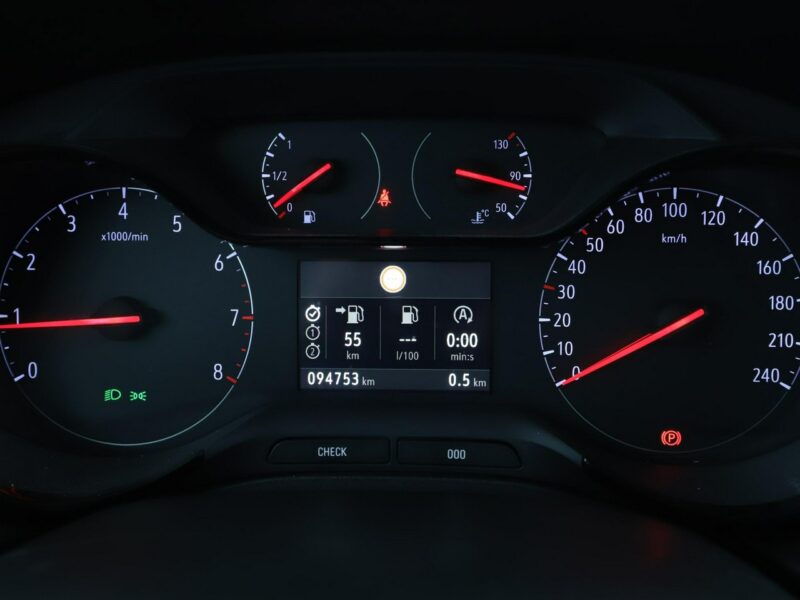 Opel Grandland X Lounge automat panorama grzane fotele+kier. PDC navi półskóra tempomat