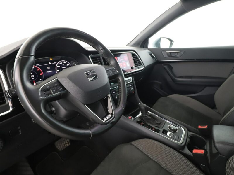 Seat Ateca Xcellence automat panorama climatronic ACC virtual navi kamera360 alca