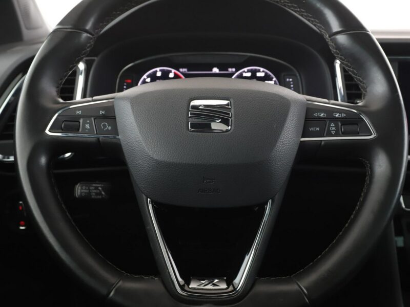 Seat Ateca Xcellence automat panorama climatronic ACC virtual navi kamera360 alca