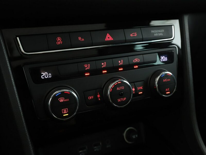 Seat Ateca Xcellence automat panorama climatronic ACC virtual navi kamera360 alca