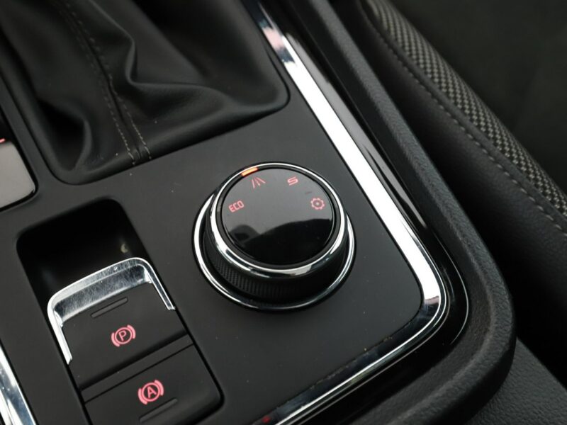 Seat Ateca Xcellence automat panorama climatronic ACC virtual navi kamera360 alca
