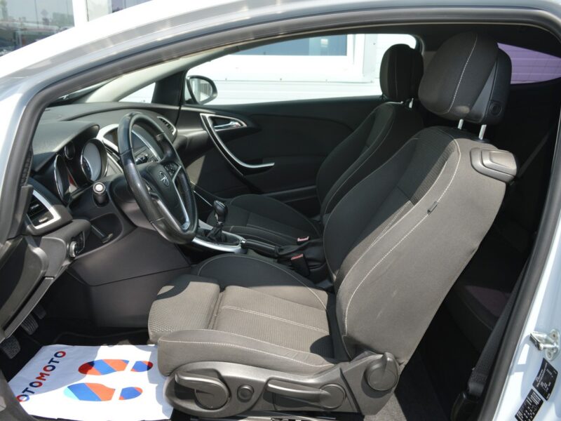Opel Astra GTC 1.4i 140kM 100% bezwypadkowy Serwis Bi-Xenon LED Navi 172tys.km. J (2009-2019)