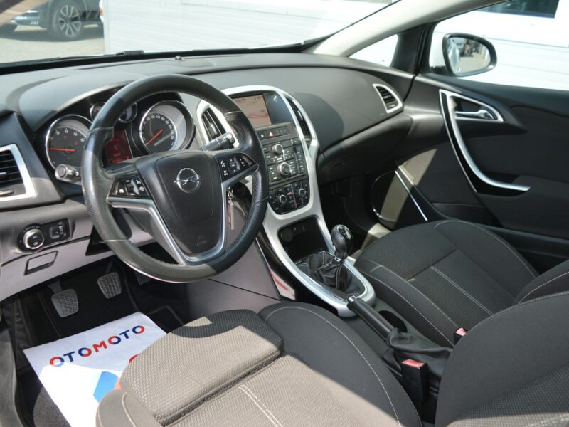 Opel Astra GTC 1.4i 140kM 100% bezwypadkowy Serwis Bi-Xenon LED Navi 172tys.km. J (2009-2019)