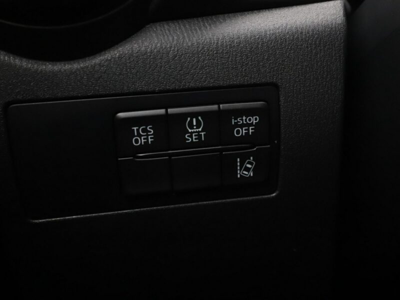 Mazda CX-3 Navi, Aut.klima, hak, podg.fotele, bluetooth