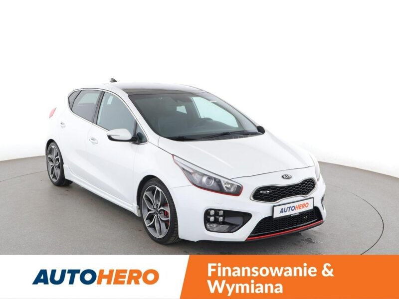 Kia Cee'd GT alcantara panorama 204KM navi grzane fotele PDC xenon II (2012-)