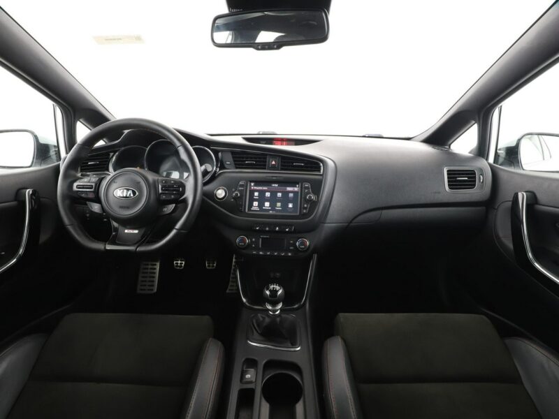 Kia Cee'd GT alcantara panorama 204KM navi grzane fotele PDC xenon II (2012-)