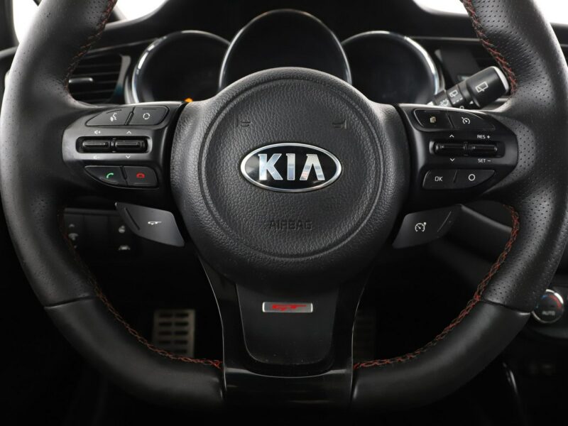 Kia Cee'd GT alcantara panorama 204KM navi grzane fotele PDC xenon II (2012-)