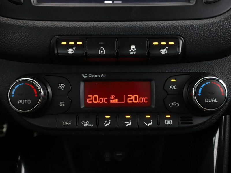 Kia Cee'd GT alcantara panorama 204KM navi grzane fotele PDC xenon II (2012-)