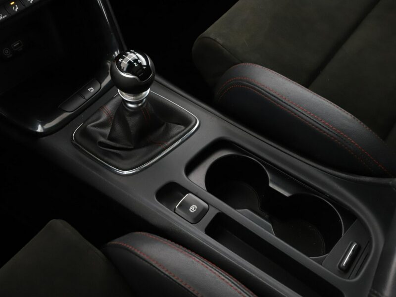 Kia Cee'd GT alcantara panorama 204KM navi grzane fotele PDC xenon II (2012-)