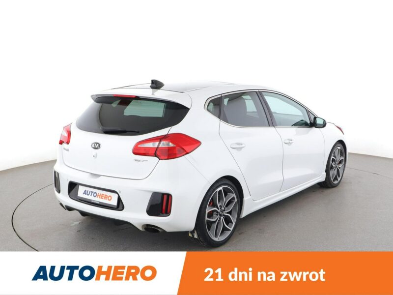 Kia Cee'd GT alcantara panorama 204KM navi grzane fotele PDC xenon II (2012-)