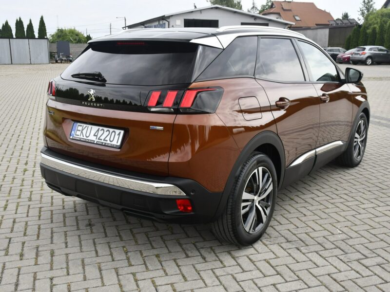 Peugeot 3008 1,2Turbo GT-Line.Ledy.Bi-Xenon.Panorama Dach.Klimatr 2 str. Kamera Cof II (2016-)
