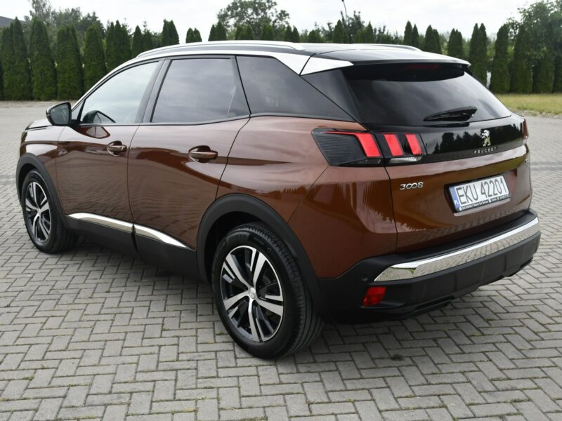Peugeot 3008 1,2Turbo GT-Line.Ledy.Bi-Xenon.Panorama Dach.Klimatr 2 str. Kamera Cof II (2016-)