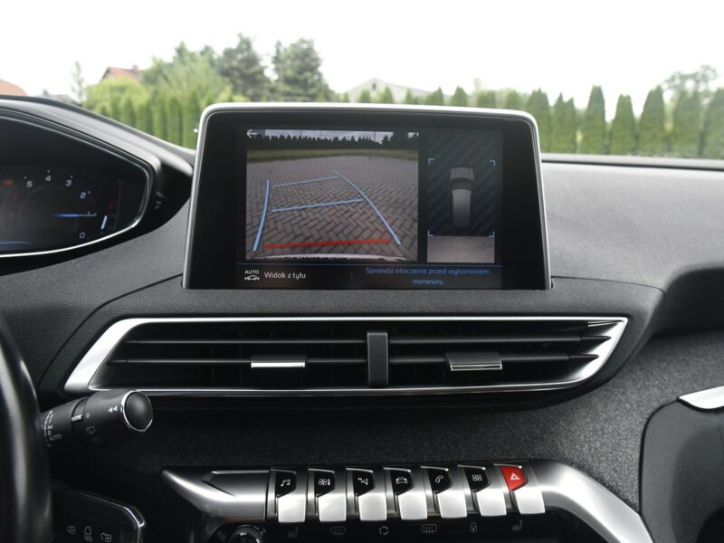 Peugeot 3008 1,2Turbo GT-Line.Ledy.Bi-Xenon.Panorama Dach.Klimatr 2 str. Kamera Cof II (2016-)